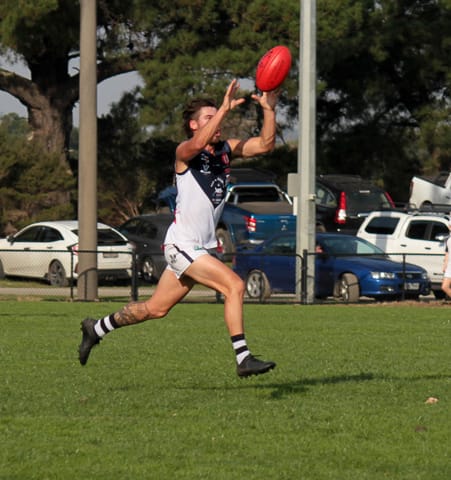 Football Seniors Bunyip Vs. Nar Nar Goon - 01.05.2021 