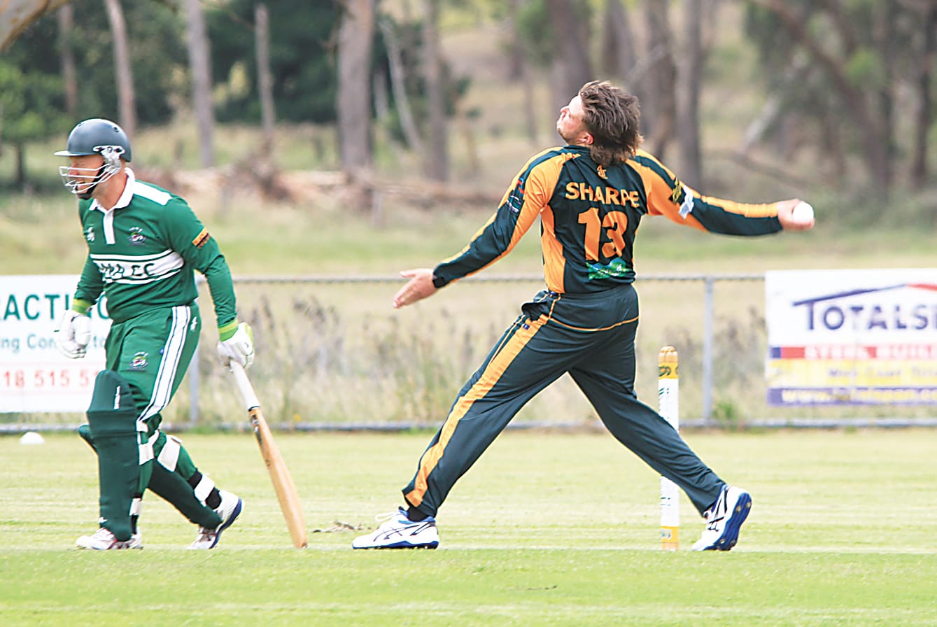 Holdsworth sets up win over old side in WDCA division two