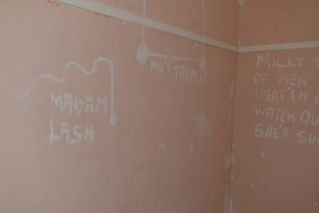 House with old messages 