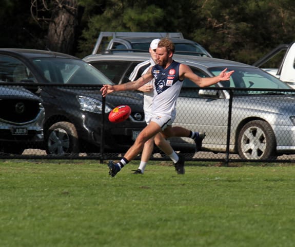 Football Seniors Bunyip Vs. Nar Nar Goon - 01.05.2021 