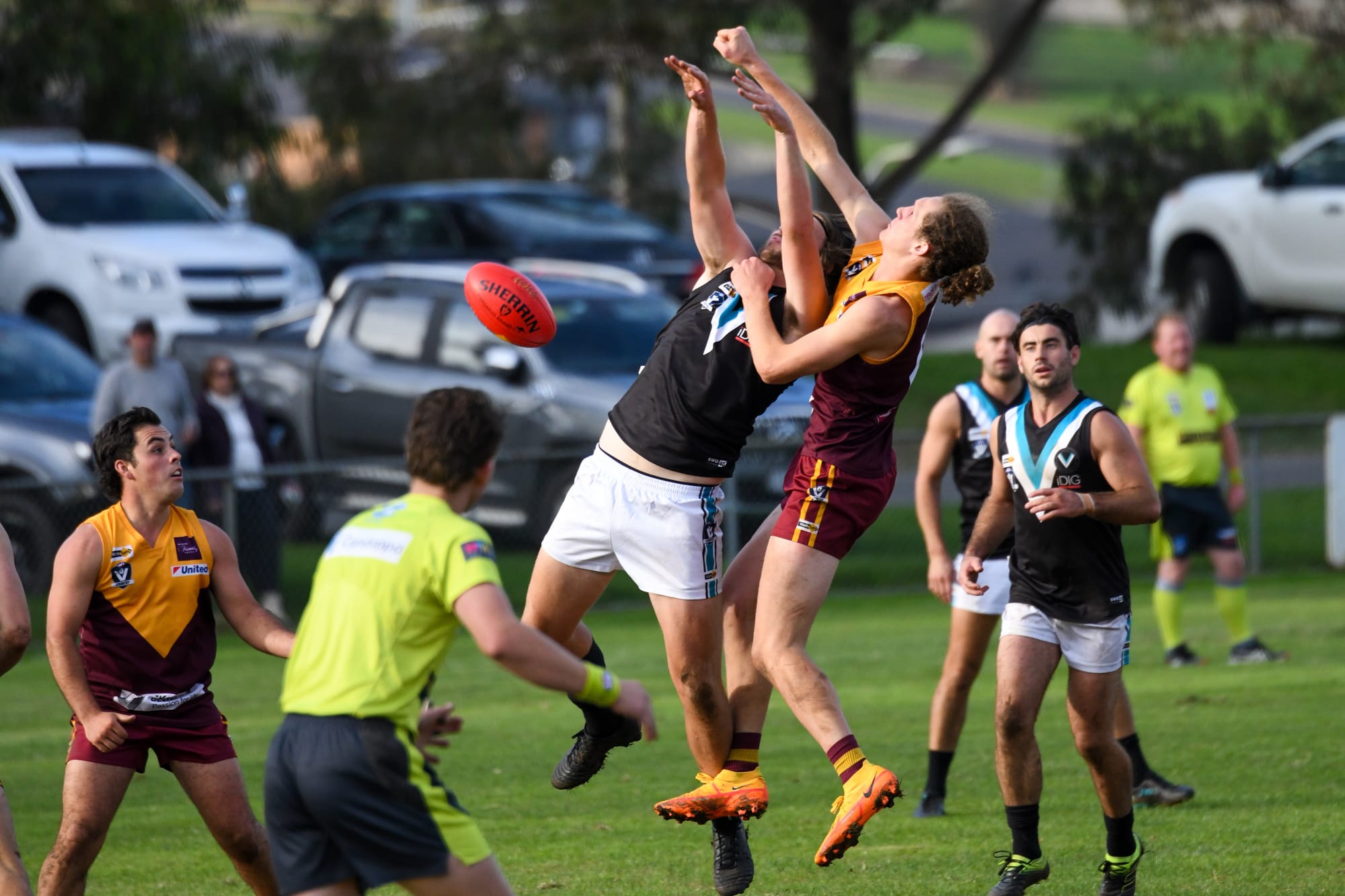 Power and Magpies to play off for grand final spot