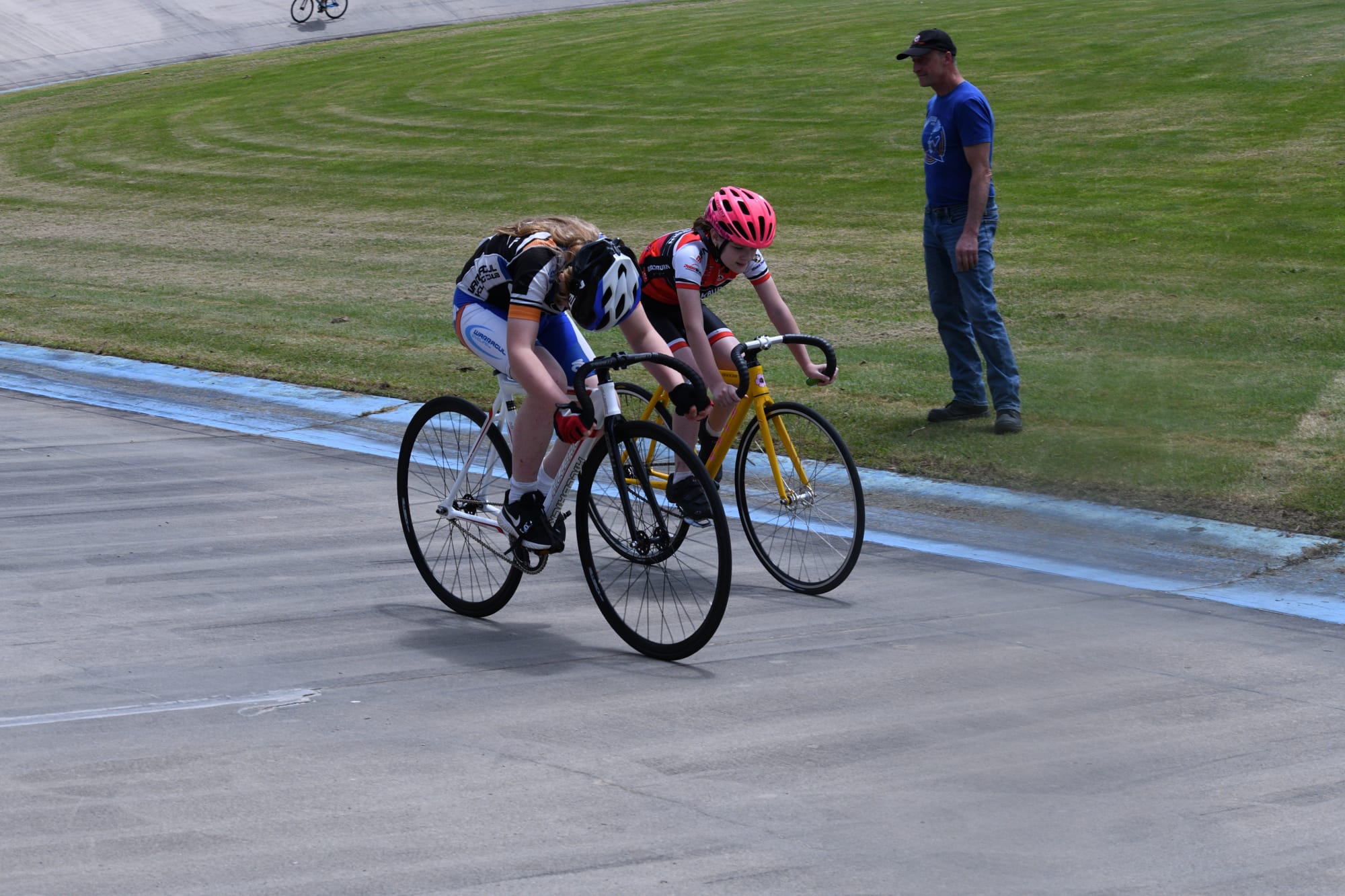 Cyclists flock to Warragul Velodrome for track series