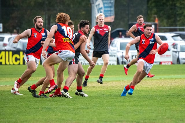 Football- Warragul Vs Bairnsdale (Seniors) 10-04-21 
