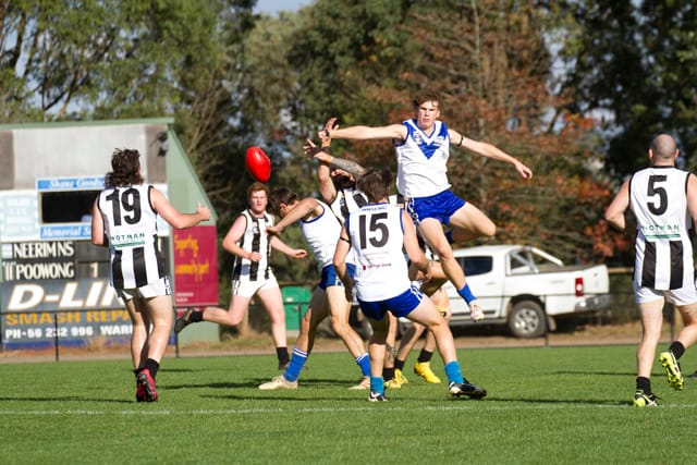 Football EDFL Seniors Neerim South Vs. Poowong - 08.05.2021 