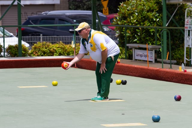 Bowls Warragul v TraralgonD iv 1 - 18122021
