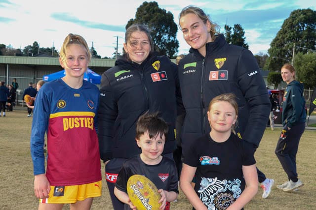 Hawthorn AFLW Kids Clinic - 30.07.2024