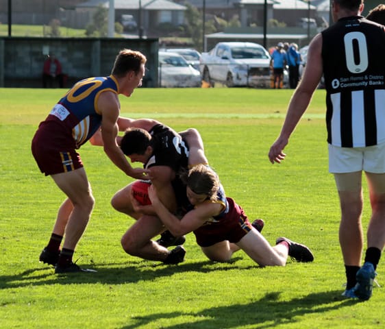 Football Seniors Dusties Vs. Dalyston - 08.05.2021 