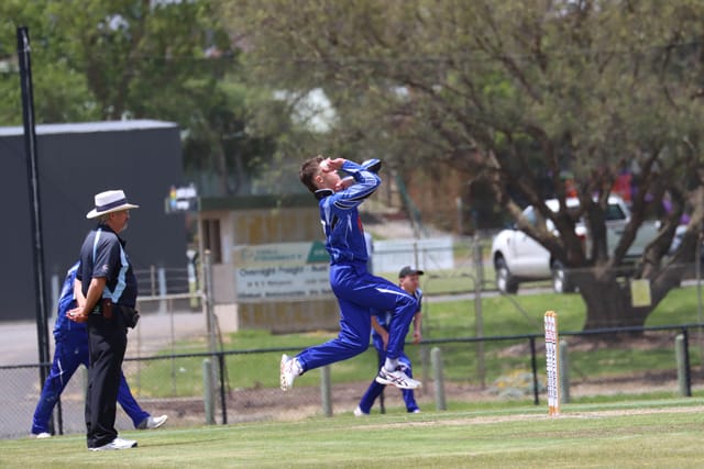 Cricket Div 1 Western Park v Ellinbank - 19112021