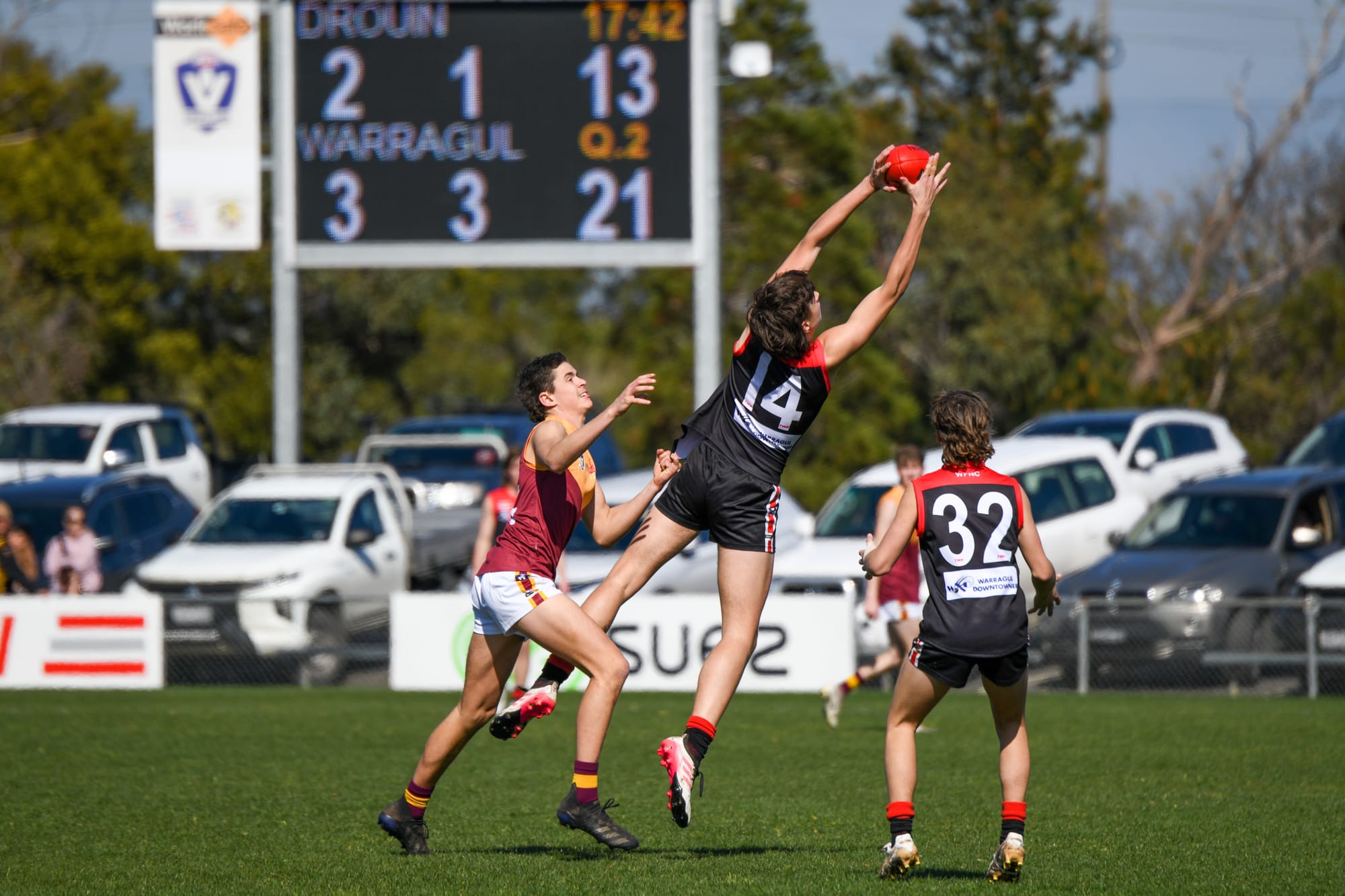 Young Gulls win last-gasp thriller over Hawks