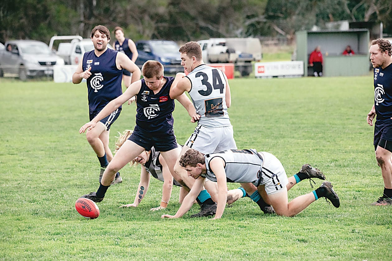 Blues win last gasp thriller