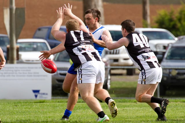 Football MGFL Thorpdale v Yinnar Seniors - 10042021 
