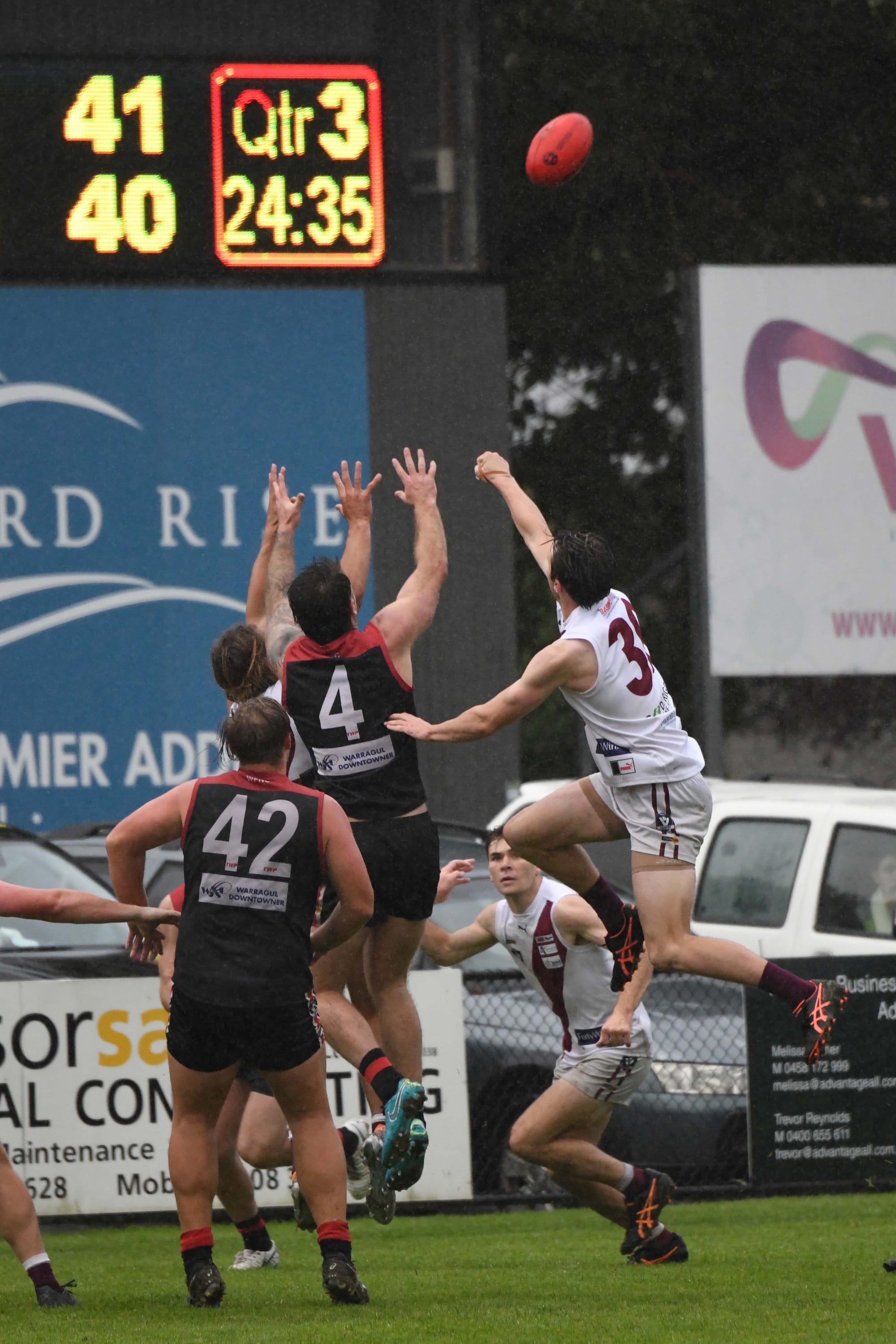 Football GNFL Seniors Warragul Vs. Traralgon 3rd Qtr - 07.05.2022