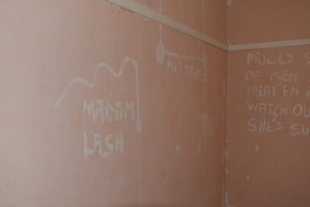 House with old messages 