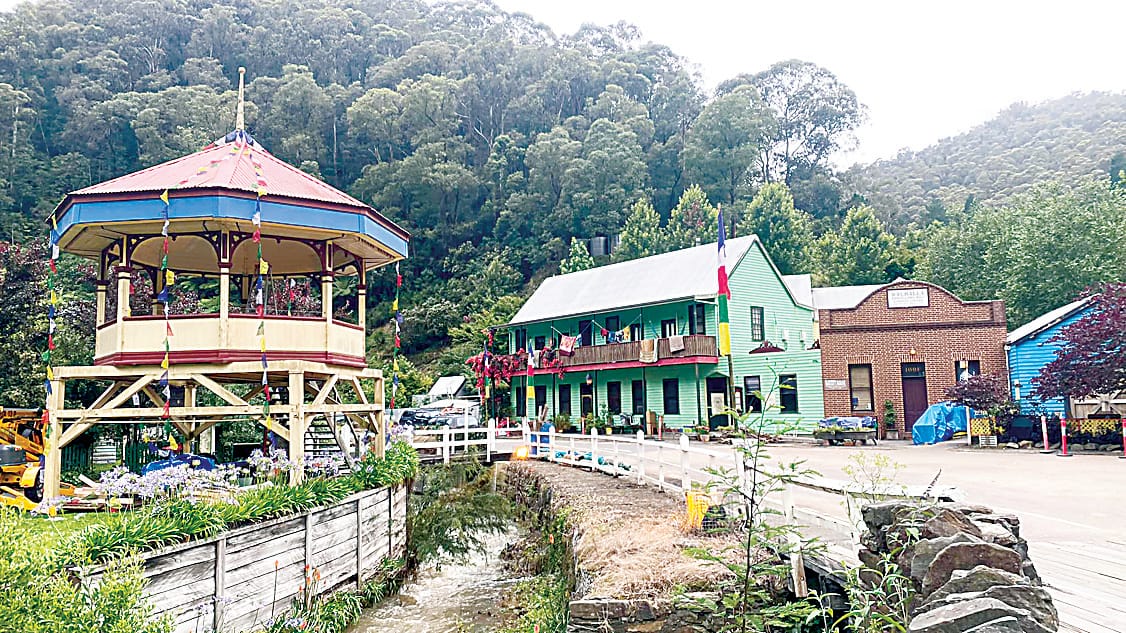 Hollywood hits Gippsland as filming begins in Walhalla