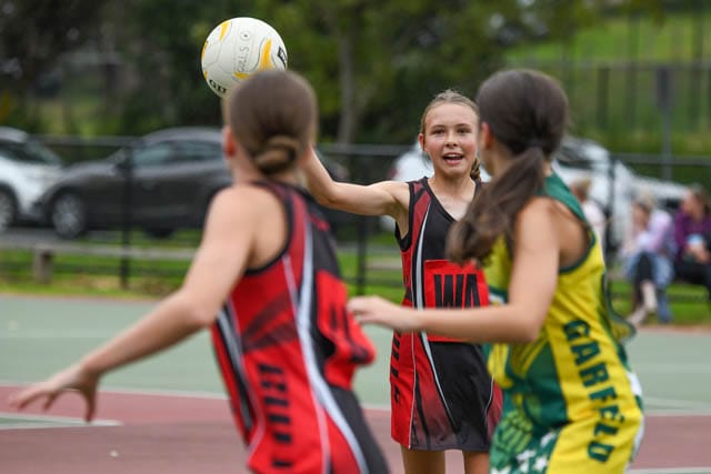 Netball Monday Night (U13's) - Gulls Groovers Vs. Garfield Gold - 06.02.2024