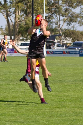 Football GFL Wonthaggi v Drouin Seniors - 03042021 