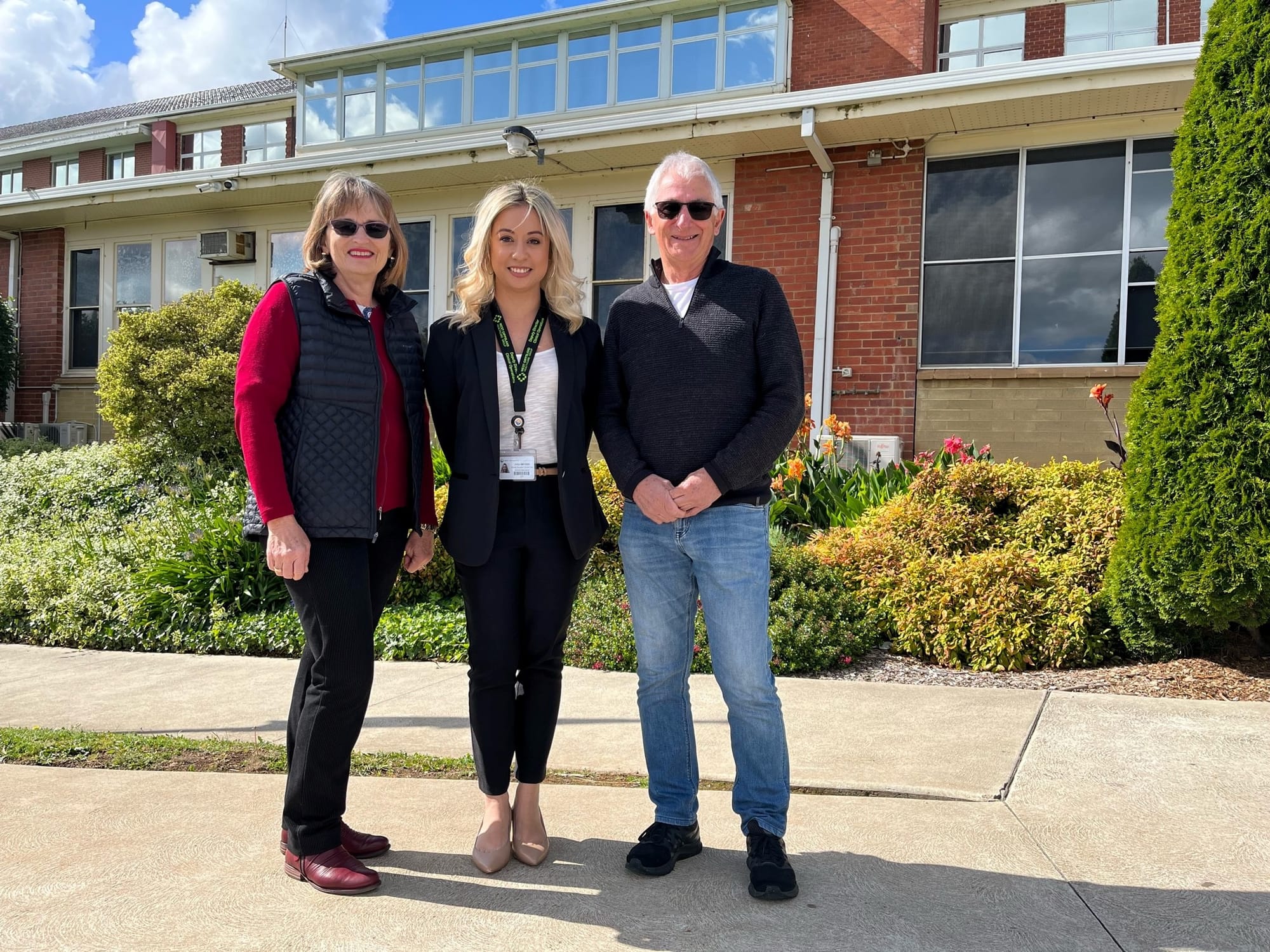 Phil and Judy Barnard of the Gippsland Sporting and Classic Car Register presented $10,000 to WGHG deputy clinical operations director Jacqui Meyers (centre).
