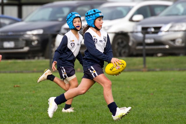 Football SE Juniors U10s Blues v Warranor - 24042021 