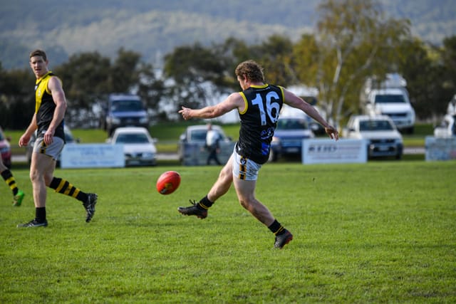 Football MGFNL Reserves Hill End Vs. Mirboo Nth - 15.05.2021 
