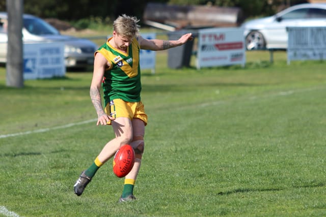 Football MGFL Reserves Hill End Vs. Stony Creek - 03.07.2021 