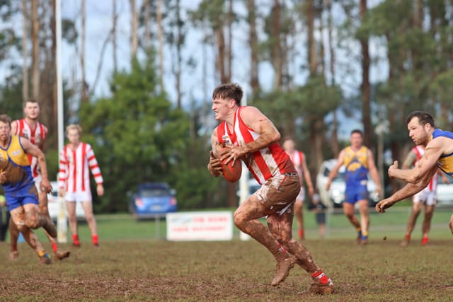 Football EDFL Seniors Ellinbank Vs. Trafalgar - 26.06.2021 