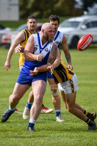 Football - Thorpdale Vs Morwell East (Seniors) 24-04-21 