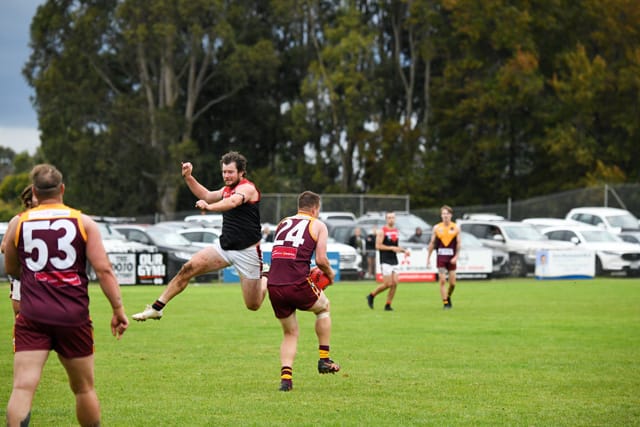 Football- Drouin Vs Warragul (Seniors) 18-04-21 