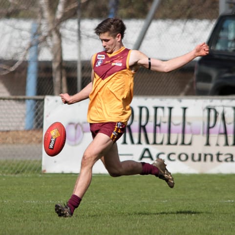 Football Thrids Drouin Vs. Wonthaggi - 14.08.2021 