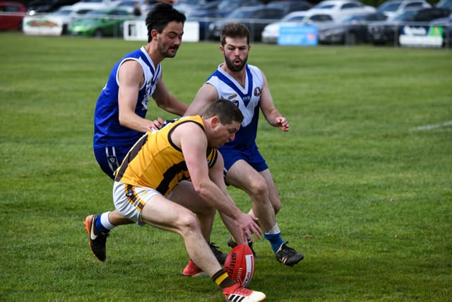 Football - Thorpdale Vs Morwell East (Seniors) 24-04-21 