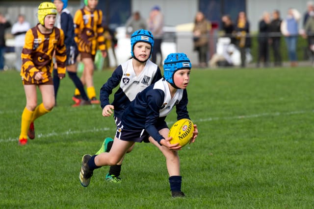 Football SE Juniors U10s Blues v Warranor - 24042021 