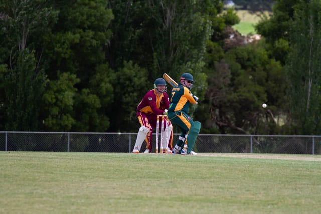 Cricket Div 2 Drouin v Hallora - 27.11.2021