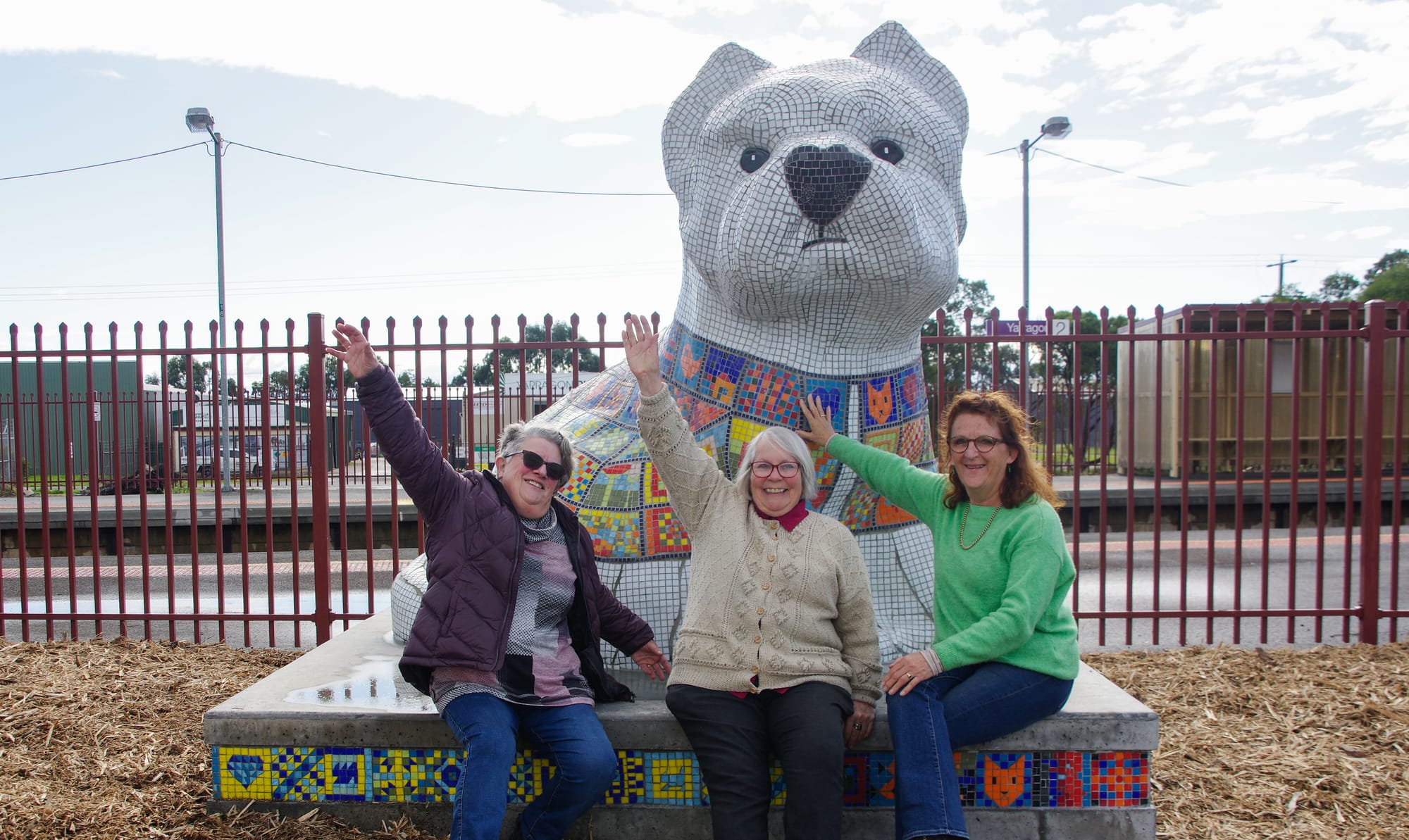 Mosaic statue Pat the Dog damaged at Yarragon