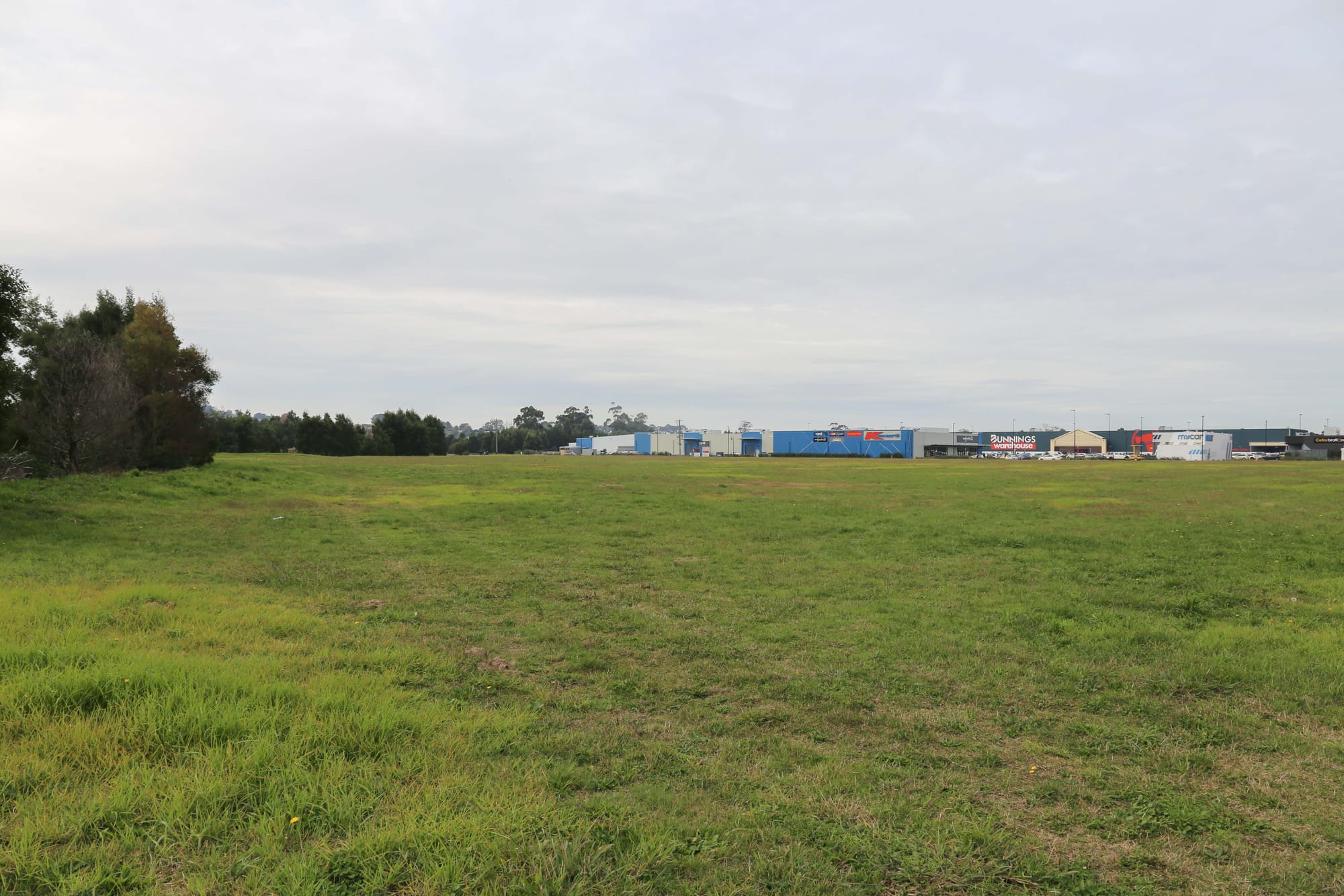 Vacant lot Bunnings - 17.05.2022