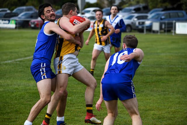 Football - Thorpdale Vs Morwell East (Seniors) 24-04-21 