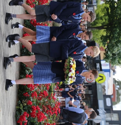 Solemn ceremony honours lives lost in war