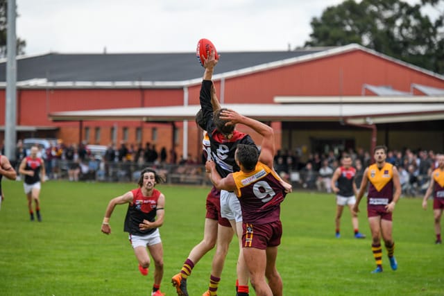 Football- Drouin Vs Warragul (Seniors) 18-04-21 