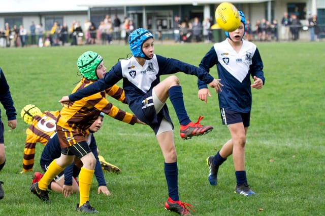 Football SE Juniors U10s Blues v Warranor - 24042021 