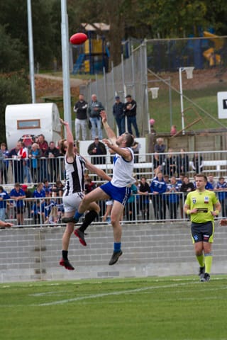 Football EDFL Seniors Neerim South Vs. Poowong - 08.05.2021 