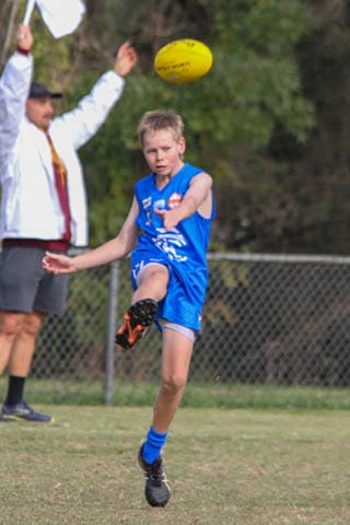 Football Juniors (U12's) - Drouin Maroon Vs. Catani - 28.04.2024