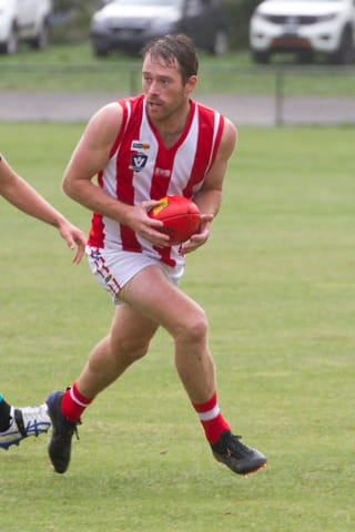 Football EDFL Yarragon v Trafalgar Seniors - 10042021 