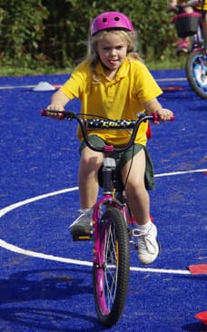 Jindivick students learn to ride