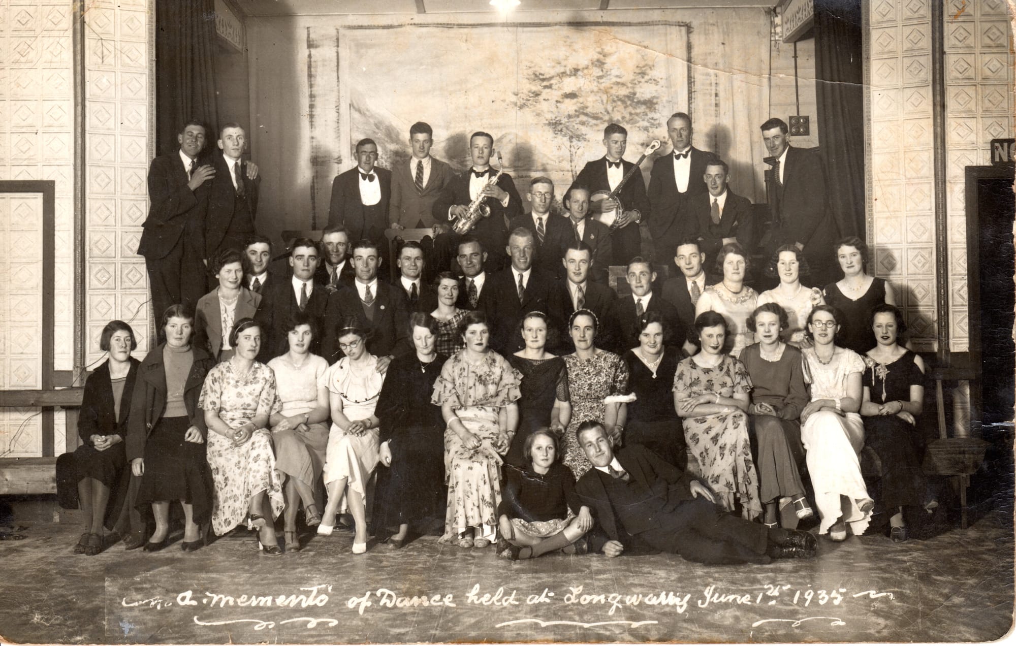 Snapshot of the past - Longwarry dance