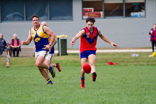 Football EDFL Seniors Buln Buln v Ellinbank - 24042021 