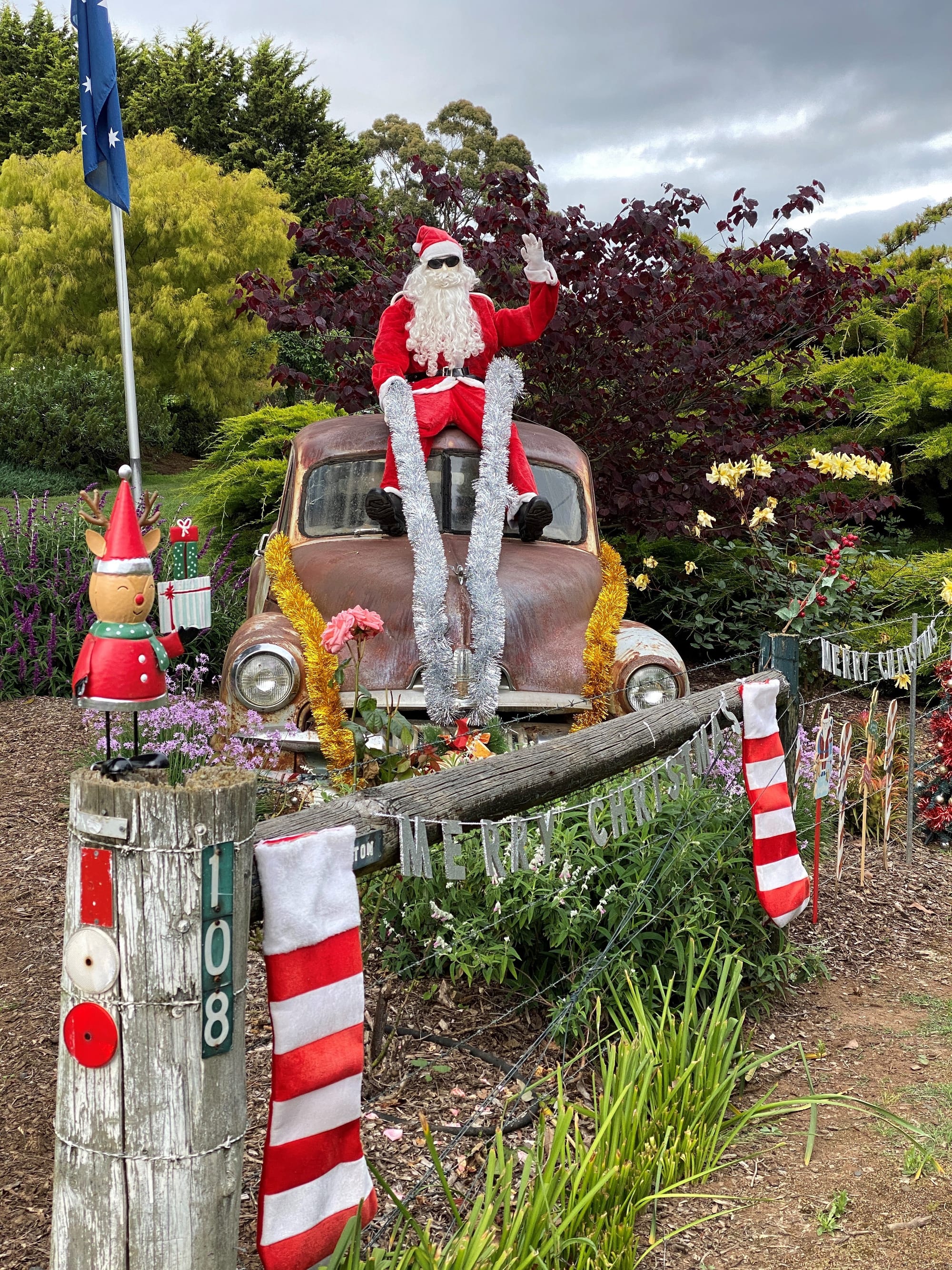 Santa display damaged