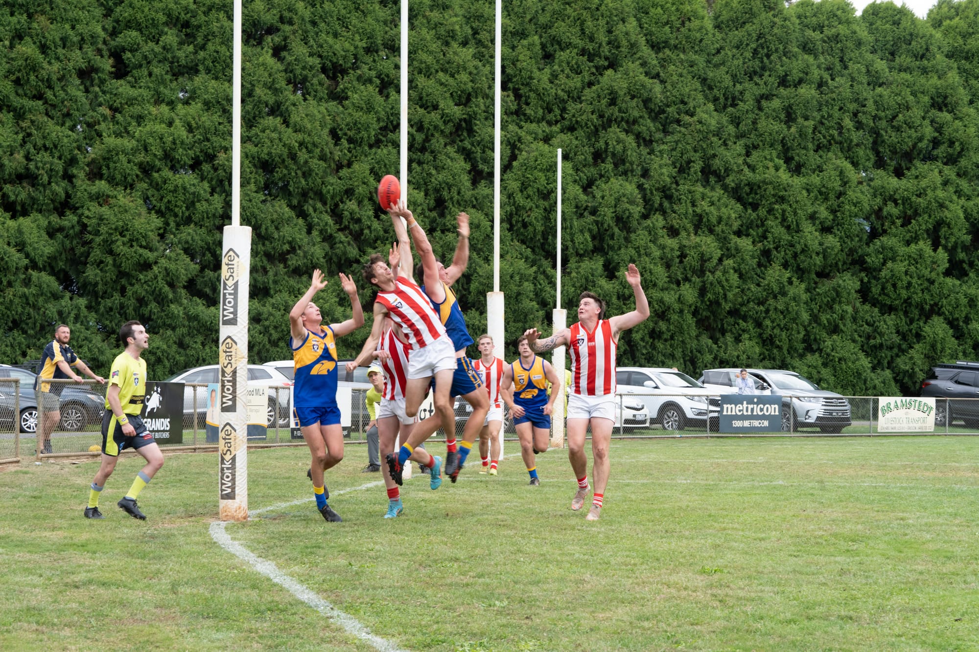 Jostling for position as finals approach in Ellinbank District footy