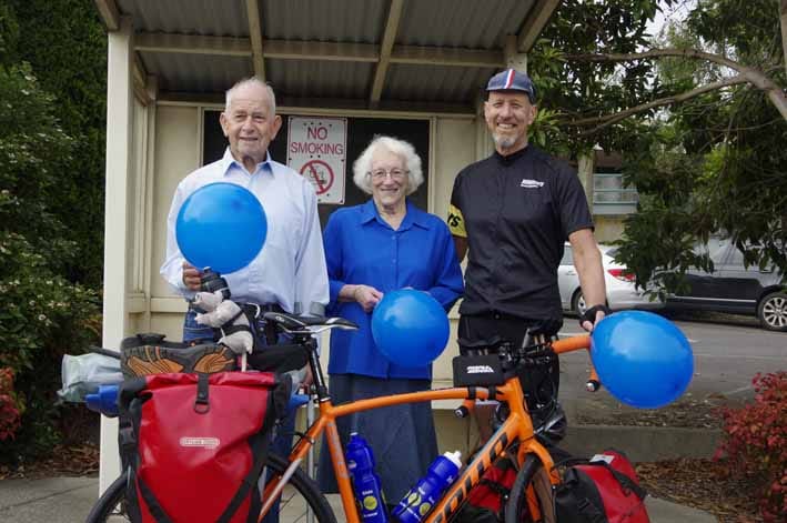 Bruce Bowman cycles to Perth