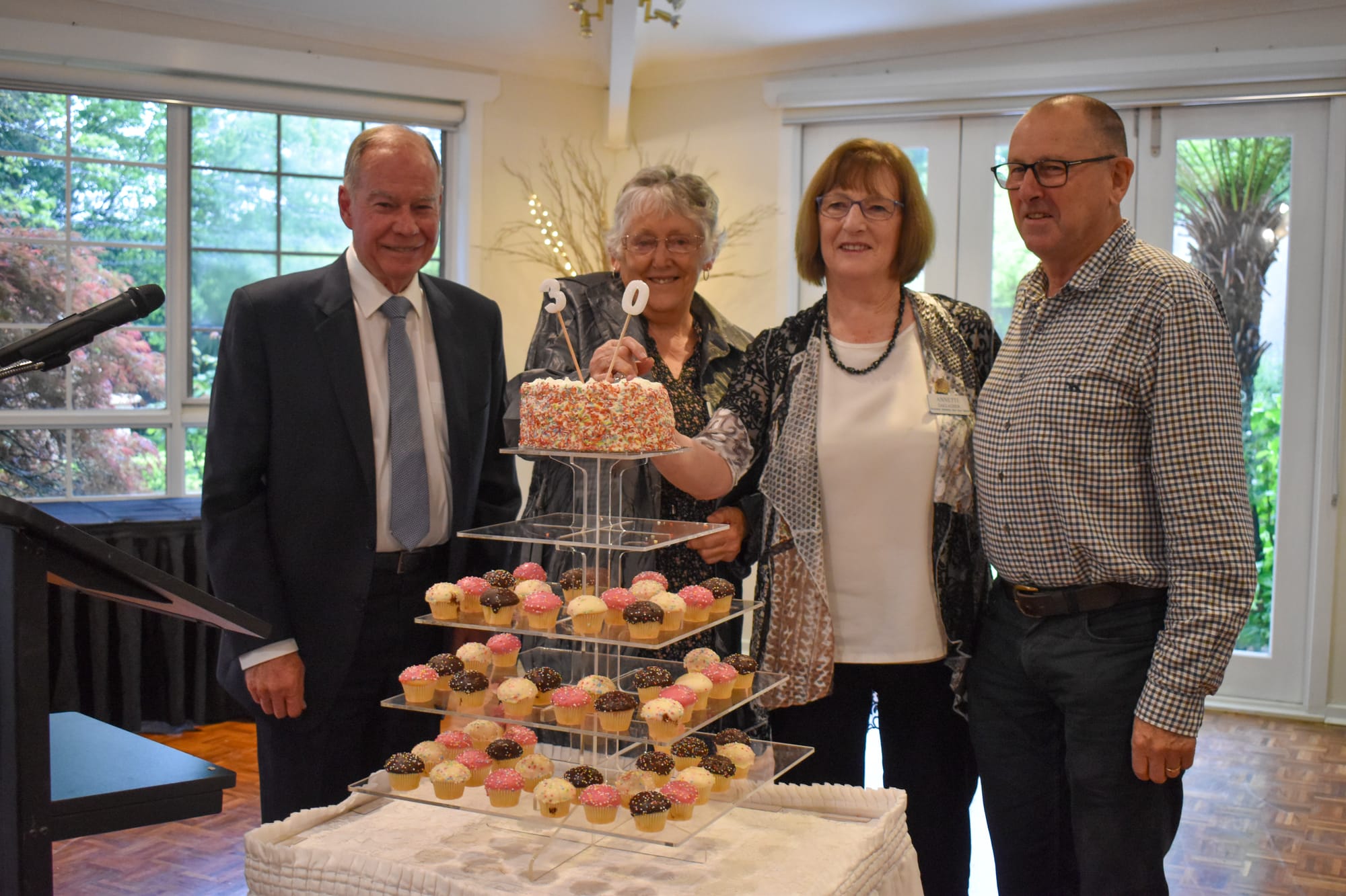 OCTOBER: Member for Monash Russell Broadbent, Warragul Arthritis Self Help Group president Maree Wallace, member Annette Gallagher, and Member for Narracan Gary Blackwood cut the 30th anniversary celebratory cake.