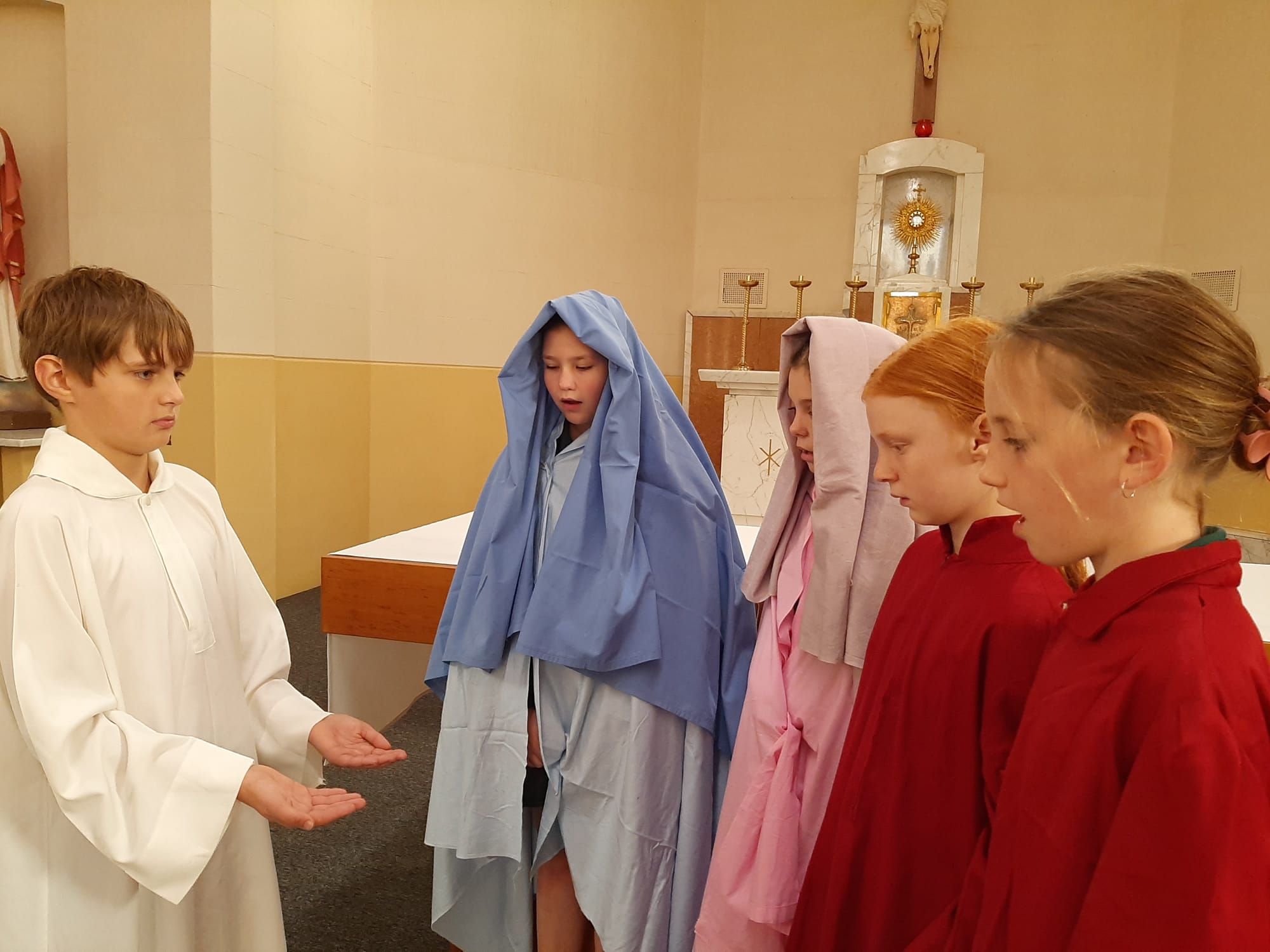 Students present story of Easter