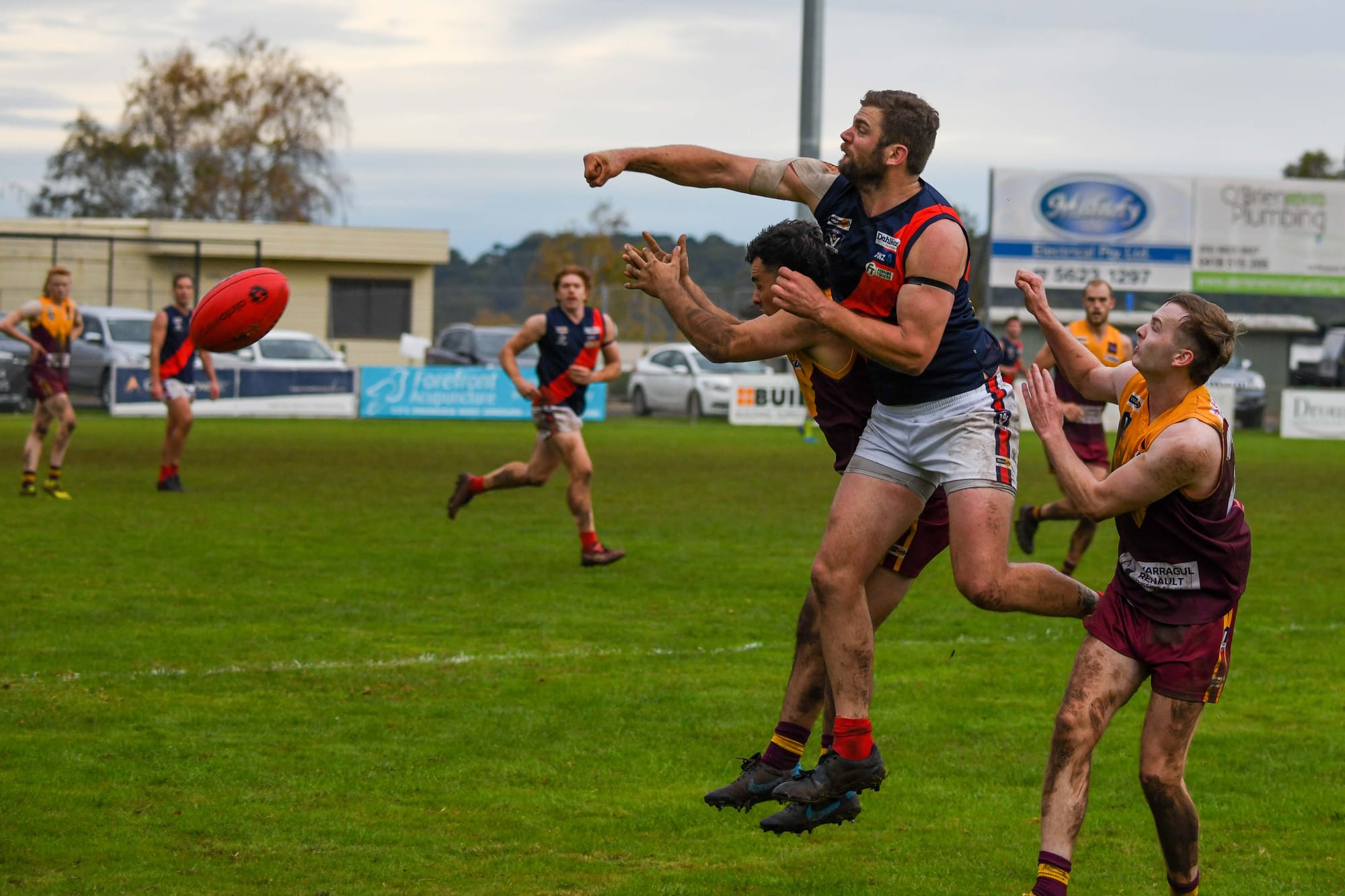 Football GFNL Drouin Vs. Bairsndale (Seniors) Q3 - 14.05.2022
