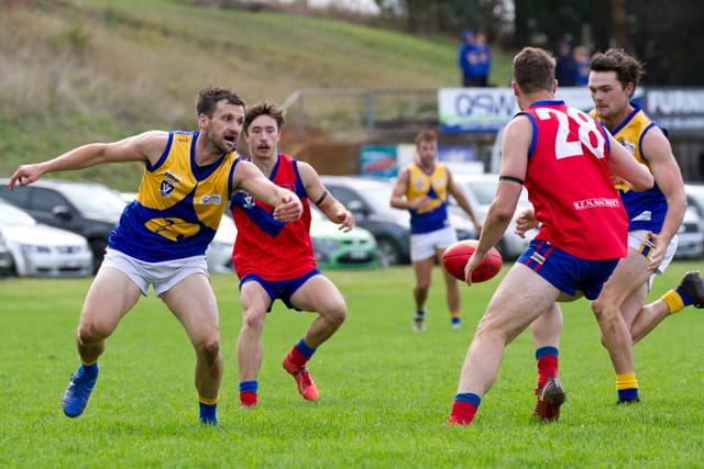 Football EDFL Seniors Buln Buln v Ellinbank - 24042021 